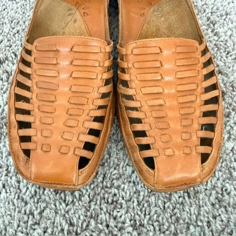 Clarks Huarache Sandals Women's 9.5 M Leather Upper Handwoven Brown Comfortable